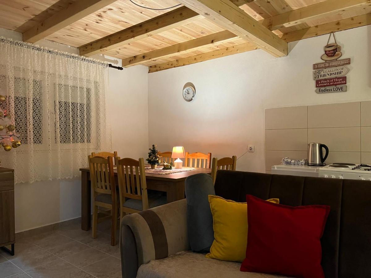 Laf Guest House Колашин Экстерьер фото