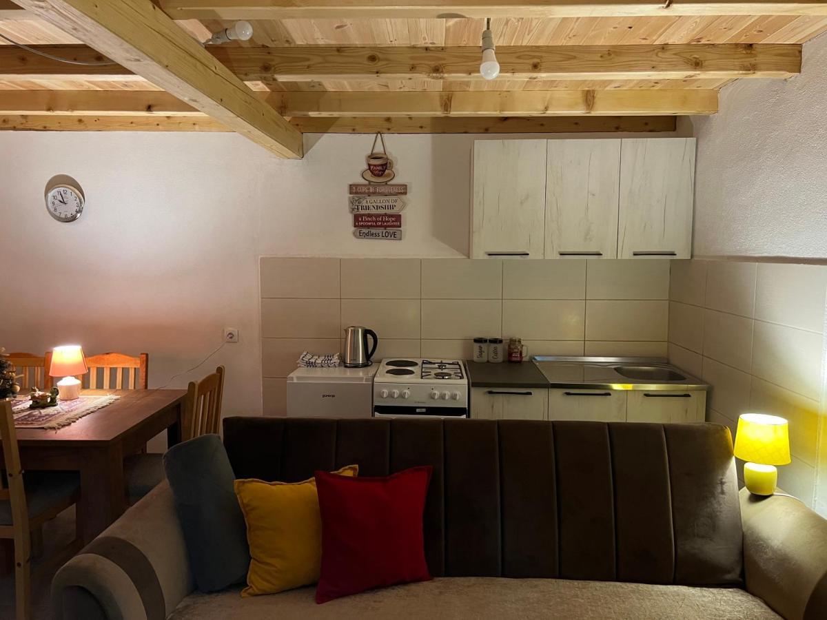 Laf Guest House Колашин Экстерьер фото