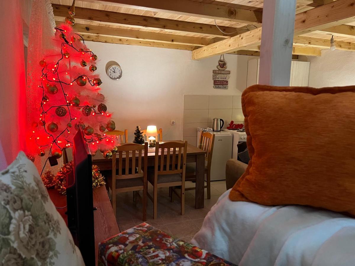Laf Guest House Колашин Экстерьер фото