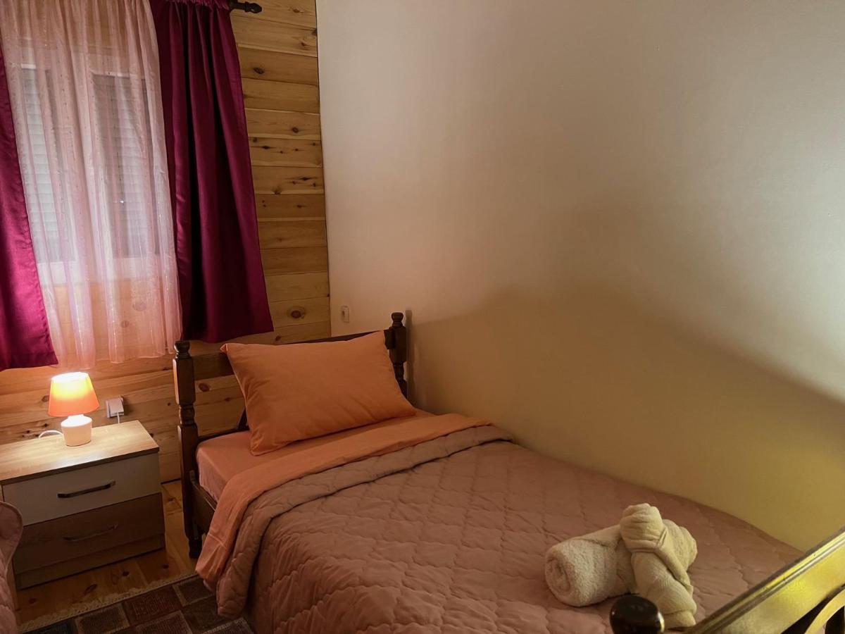 Laf Guest House Колашин Экстерьер фото