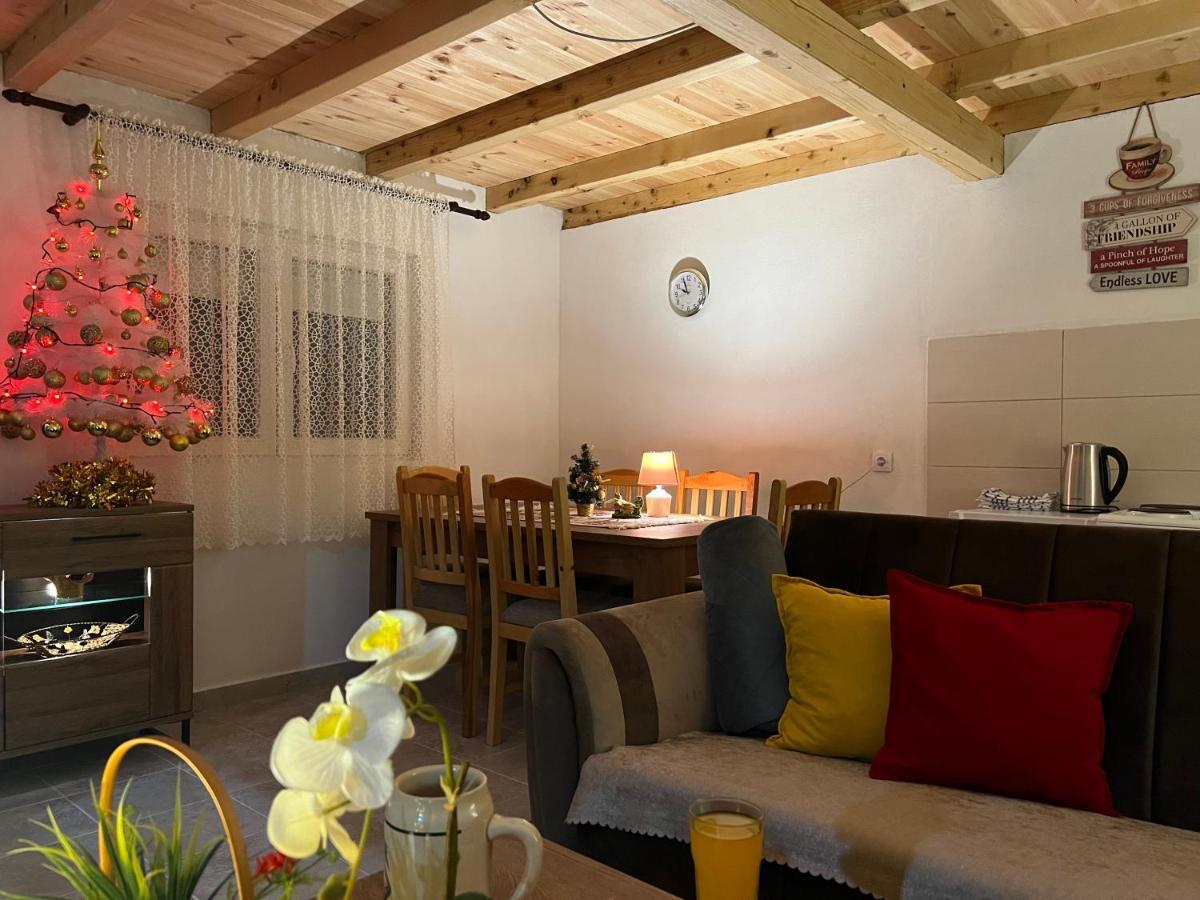 Laf Guest House Колашин Экстерьер фото