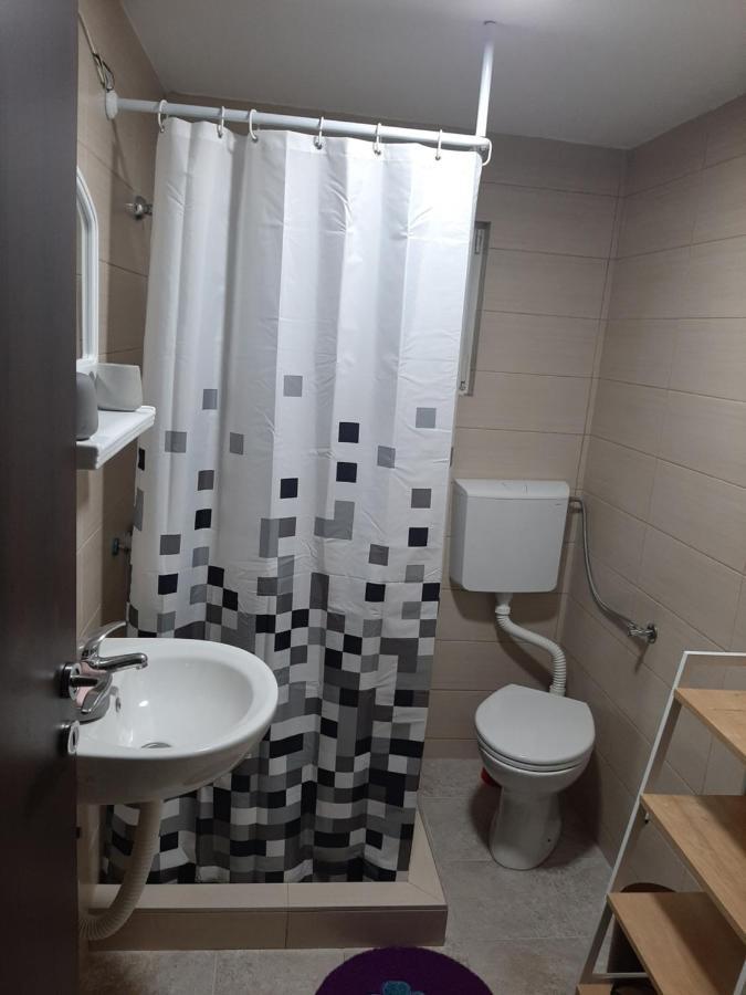 Laf Guest House Колашин Экстерьер фото